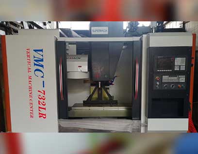 CNC Vertical Machining Center